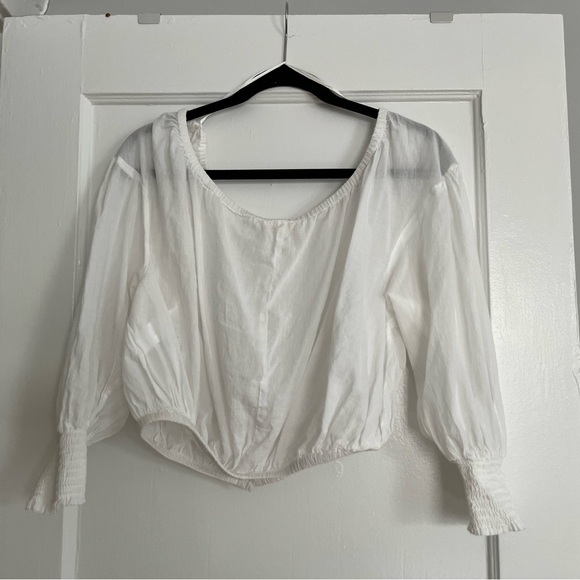 White thin cotton puff cropped blouse - Picture 3 of 3